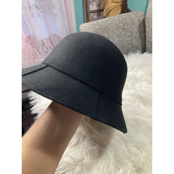 GAP Women’s Ladies Girl Black 100% Wool Medium Bucket Preppy Bf3ZR 314151 301862 - Picture 6 of 9